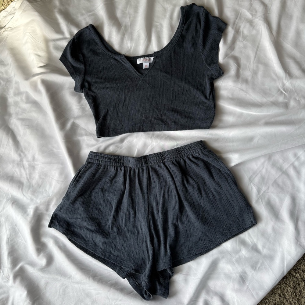 Colsie • Ribbed Two-Piece Cropped Pajama Set